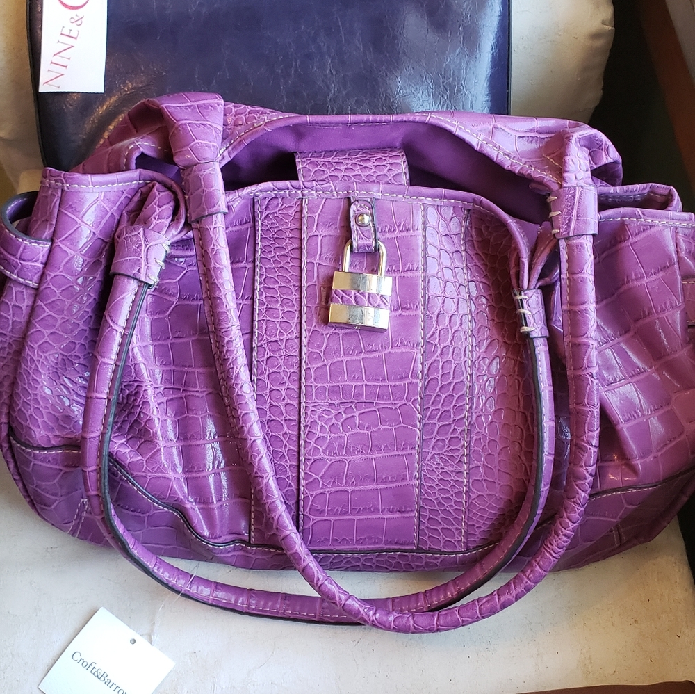 4 Womens Purses - Picture 4 of 5